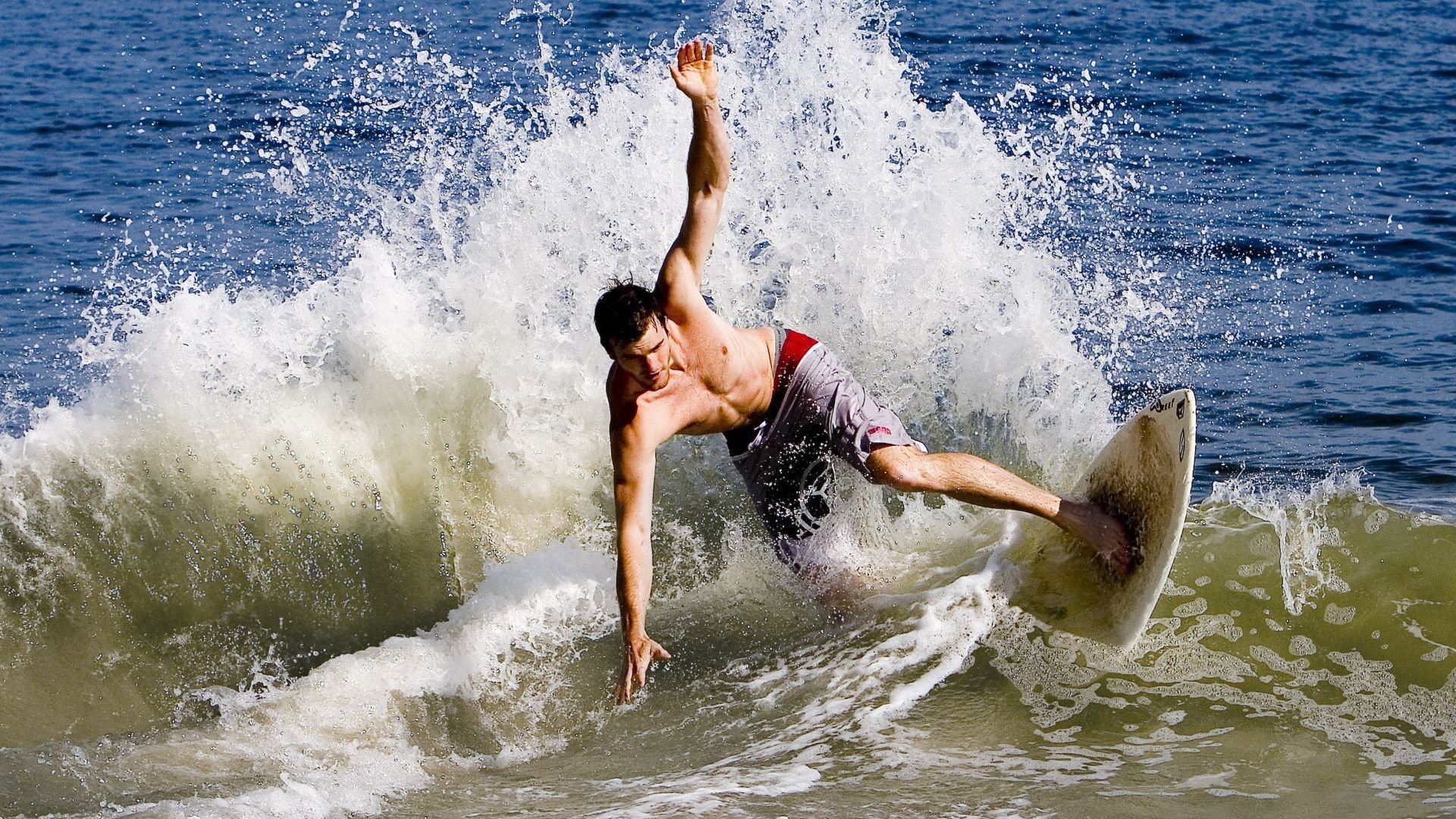 英超争冠之夜，卡马文加扛起全队，当少年接过权杖